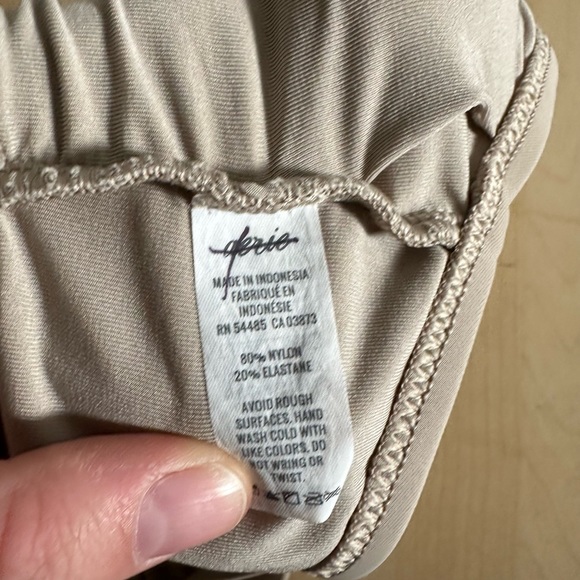 Aerie Ivory Lace Up High Neck Swimsuit Bikini Top Size Large EUC - Picture 6 of 8